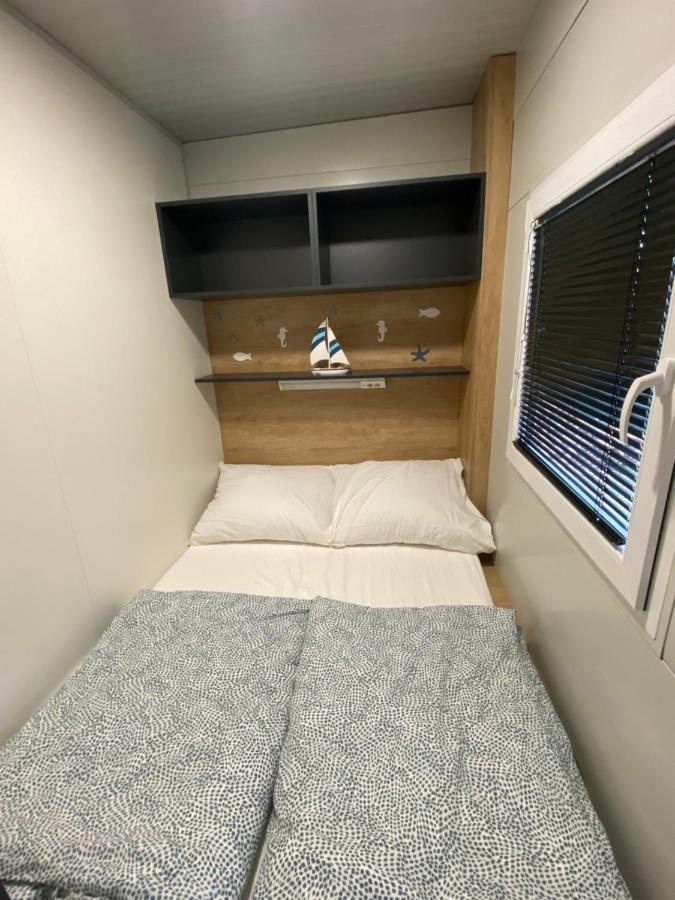 הוילה Ražanac Mobile House A&A מראה חיצוני תמונה